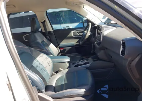 2022 Ford Bronco Sport Outer Banks z USA, uszkodzony, nr VIN 3FMCR9C6XNRD44641